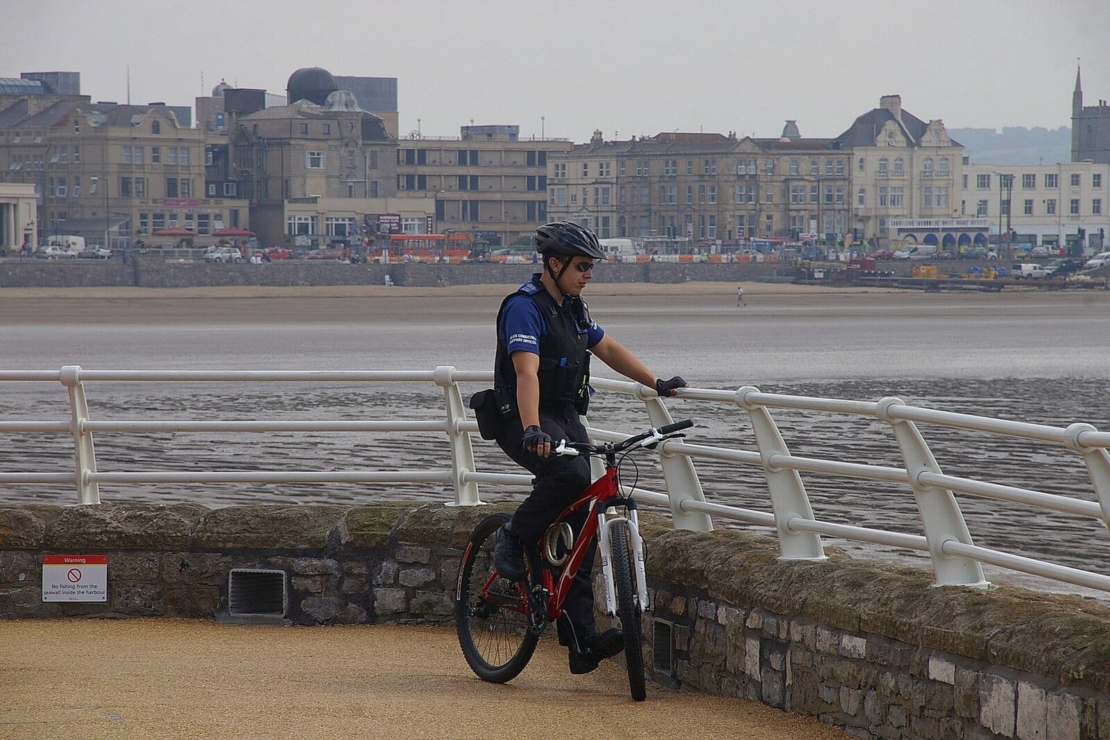 The Marine Lake at Knightstone, ideal for paddling with kids in Weston-super-Mare