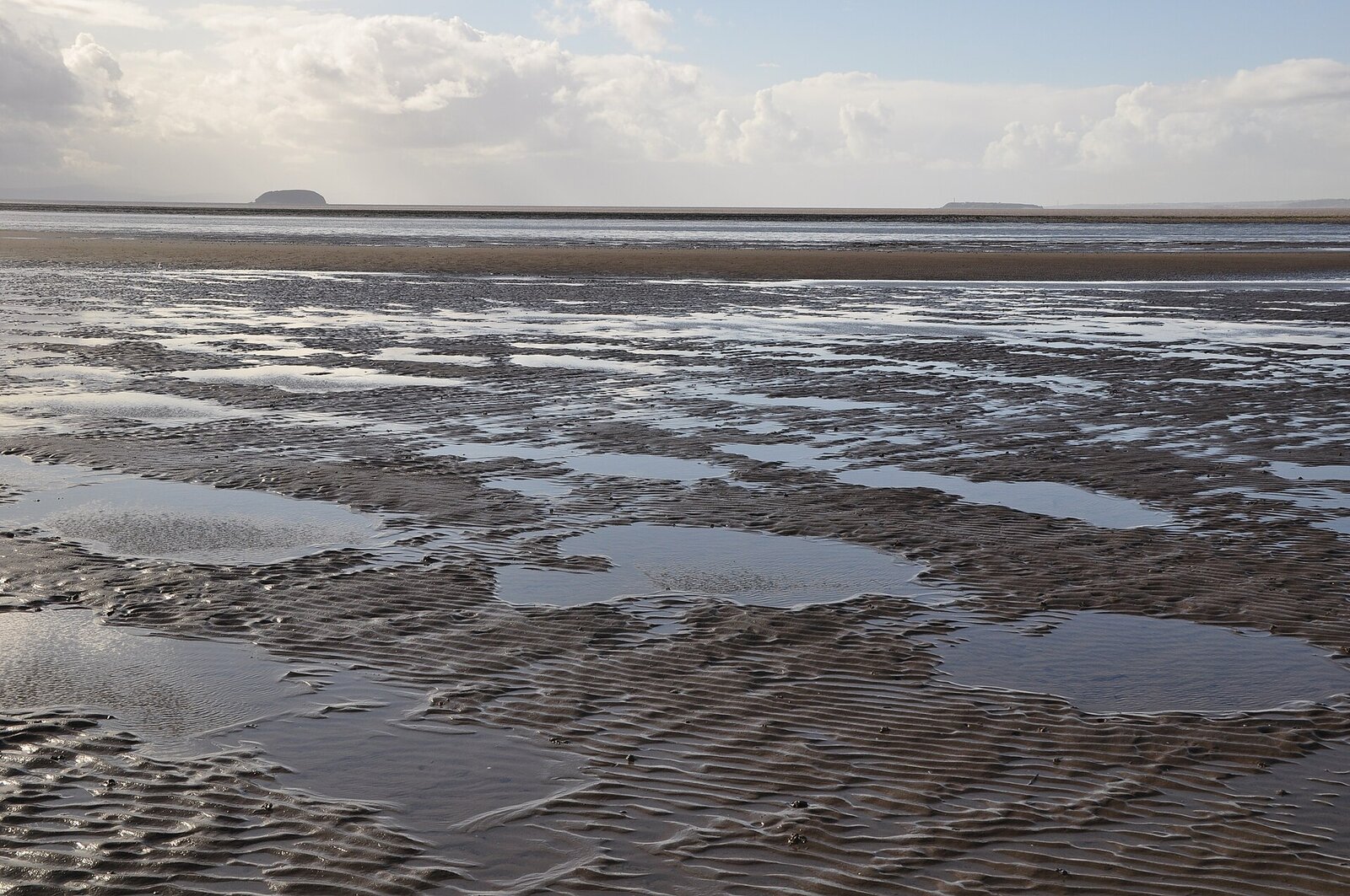 Dog friendly beaches near Weston-super-Mare: the wide sands at Sand Bay, Kewstoke